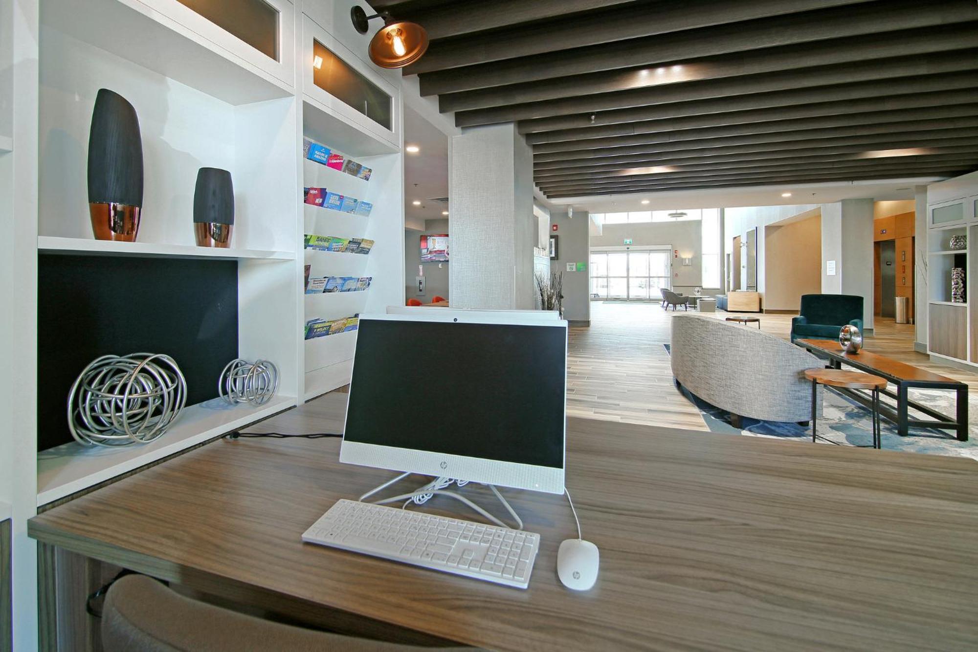 Holiday Inn Hotel & Suites - Calgary Airport North By Ihg Extérieur photo