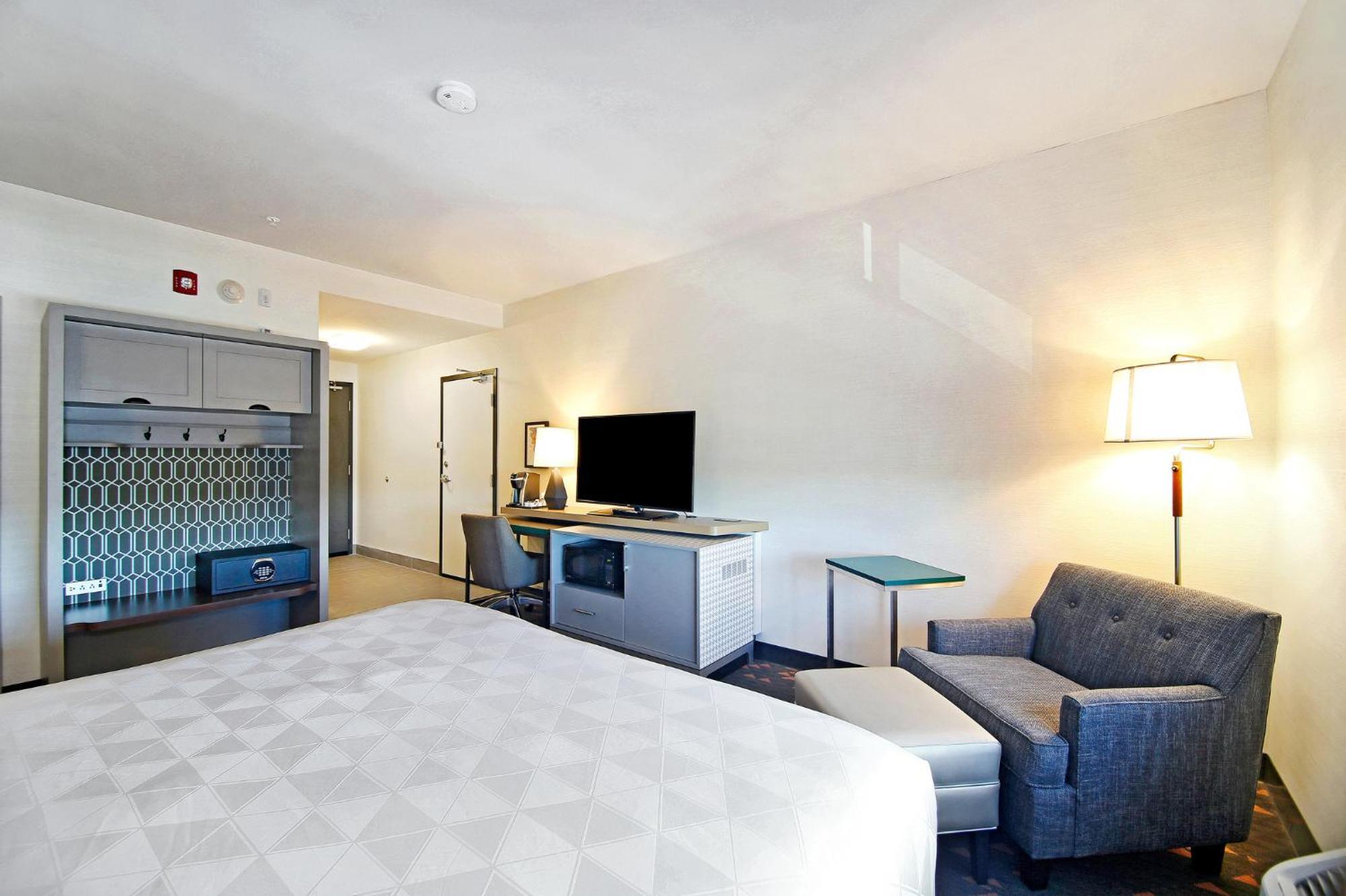 Holiday Inn Hotel & Suites - Calgary Airport North By Ihg Extérieur photo