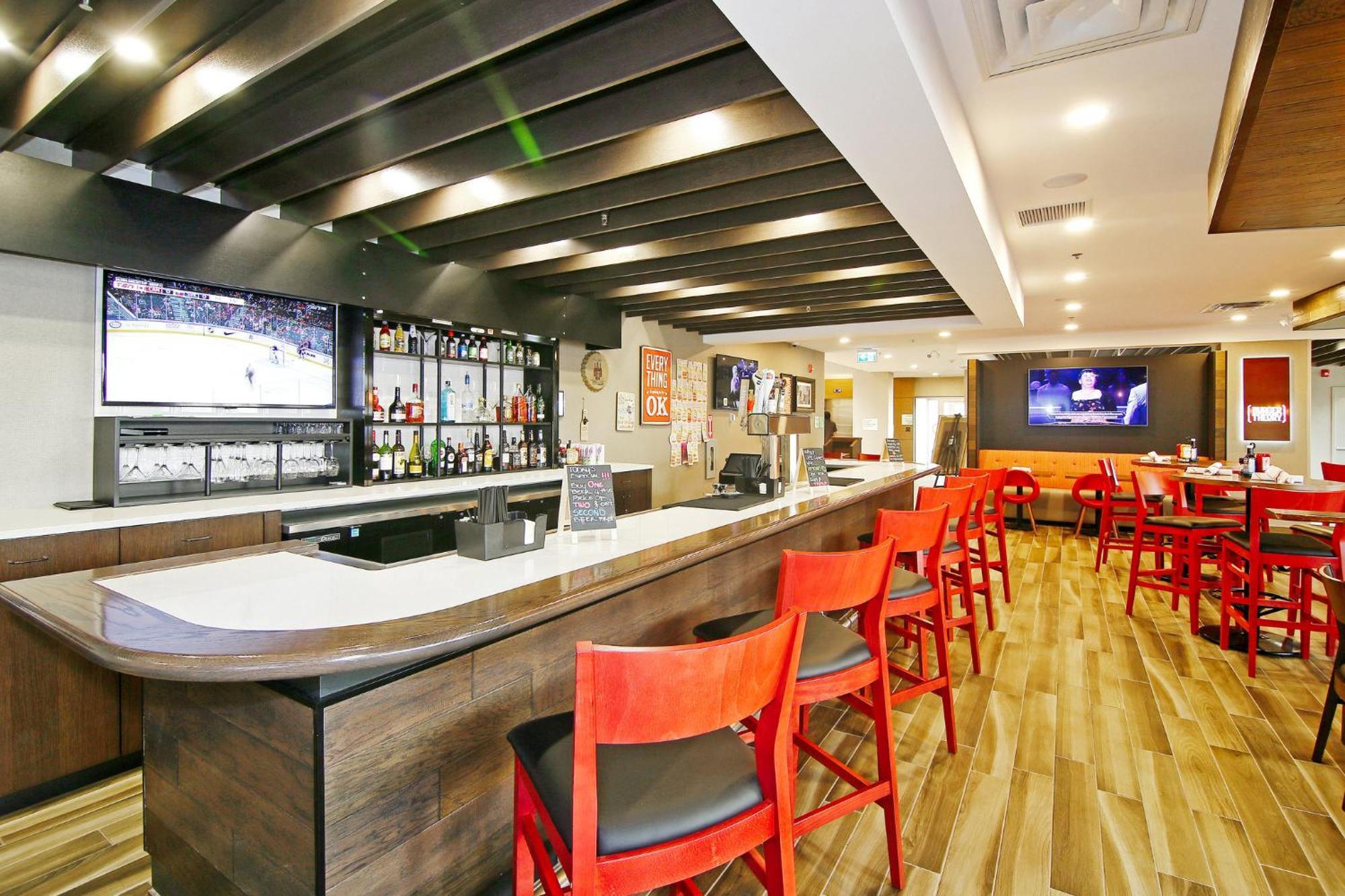Holiday Inn Hotel & Suites - Calgary Airport North By Ihg Extérieur photo