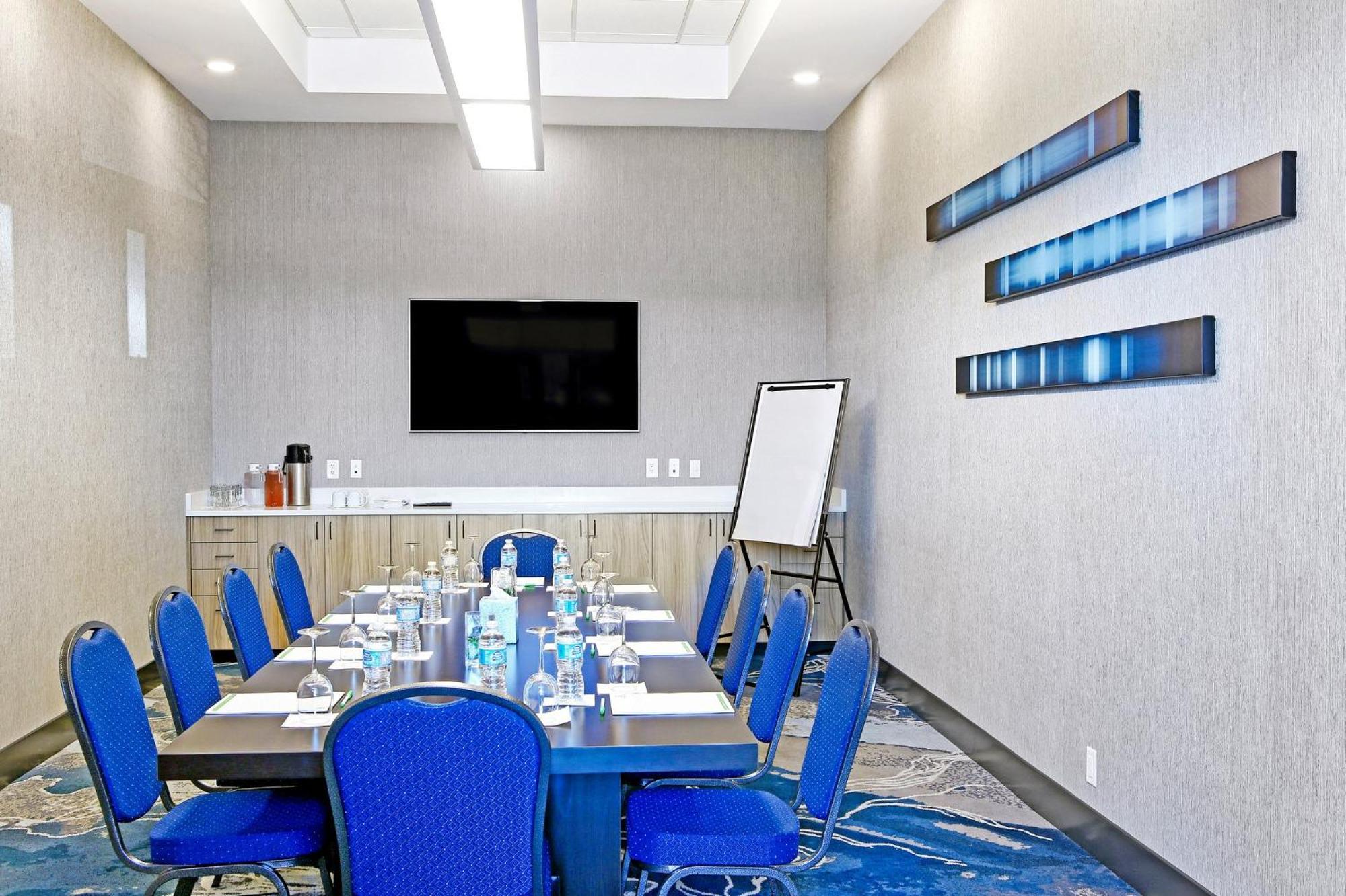 Holiday Inn Hotel & Suites - Calgary Airport North By Ihg Extérieur photo