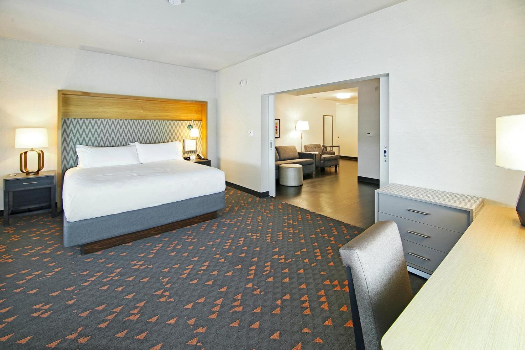 Holiday Inn Hotel & Suites - Calgary Airport North By Ihg Extérieur photo